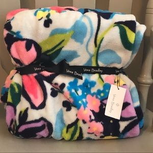 Vera Bradley throw blanket Wild Flower Bouquet NWT
